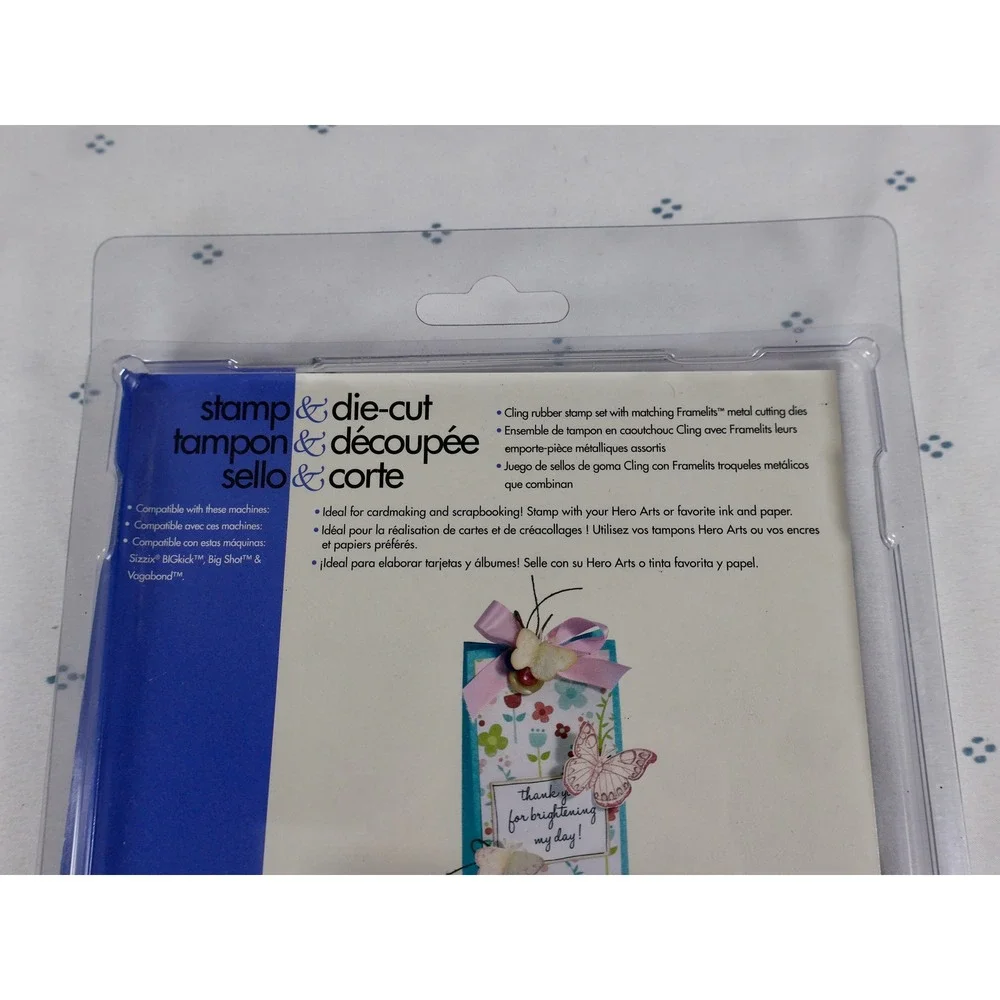 SIZZIX Hero Arts Stamp & Die Cut Set Flowers‎ Butterflies Cling Rubber Framelits